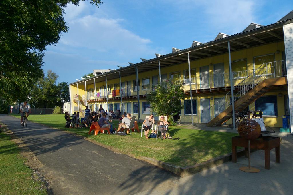 Lit dans Dortoir Mixte de 6 Lits